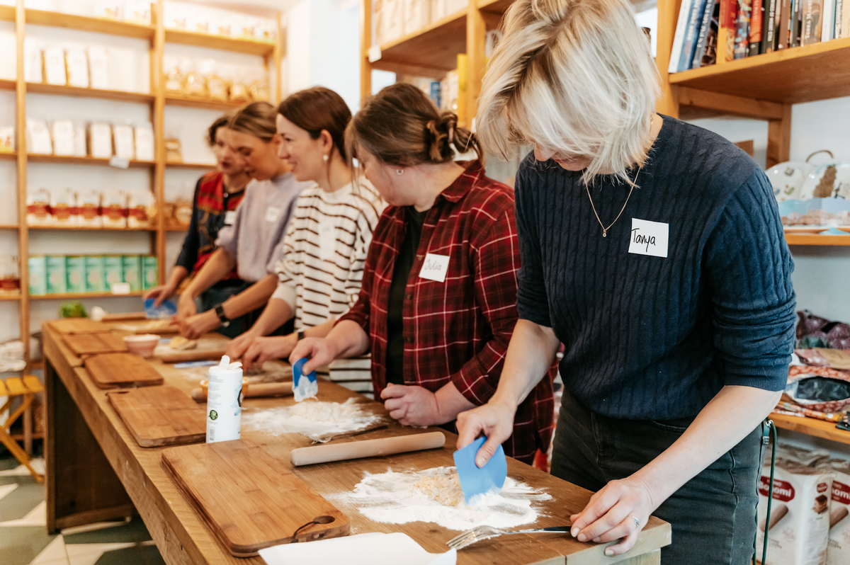 Book your team building event!