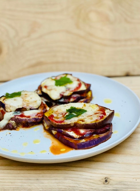 OVEN BAKED EGGPLANTS WITH TOMATO SAUCE, PARSLEY AND SCAMORZA (X2)