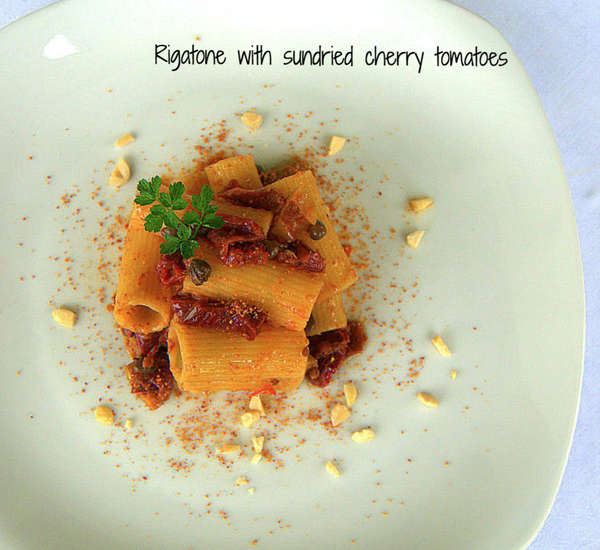 Short Pasta Pieces: Rigatone